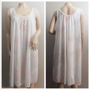 60s/70s Nightgown by Val Mode // Floral ivory